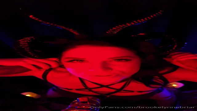 Preview of OnlyFans BrookelynneBriar Presents Caged And Cucked By Your Succubus Queen XXX